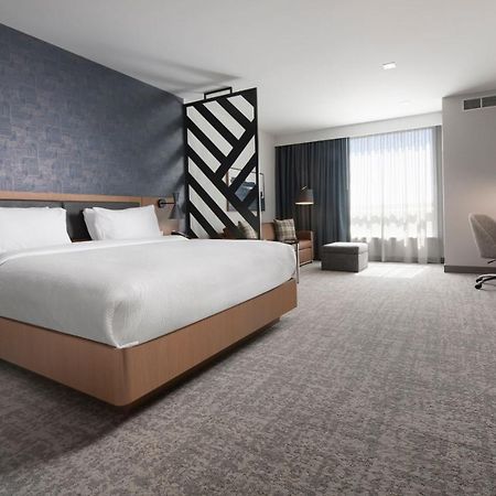 Residence Inn By Marriott St Louis Клейтън Екстериор снимка