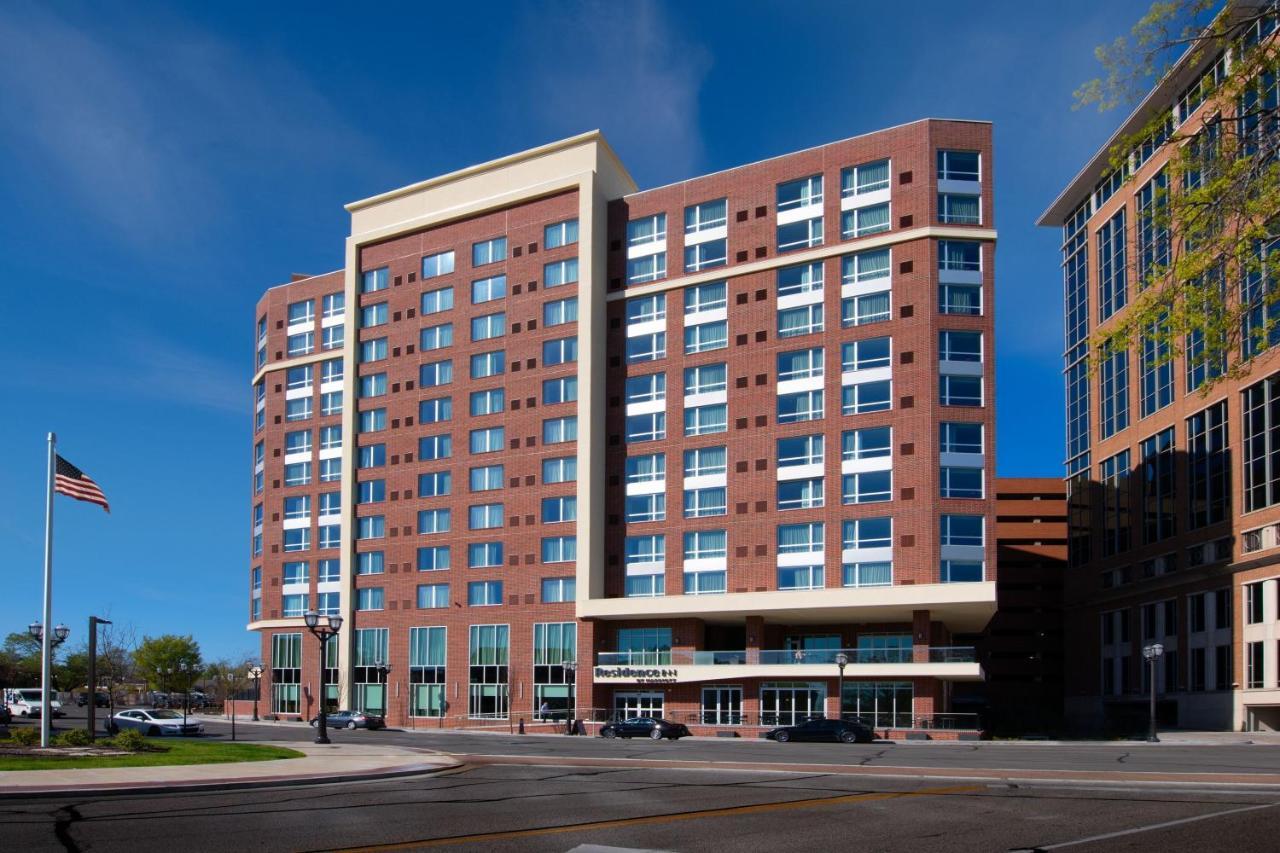 Residence Inn By Marriott St Louis Клейтън Екстериор снимка