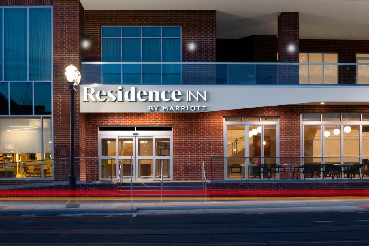 Residence Inn By Marriott St Louis Клейтън Екстериор снимка