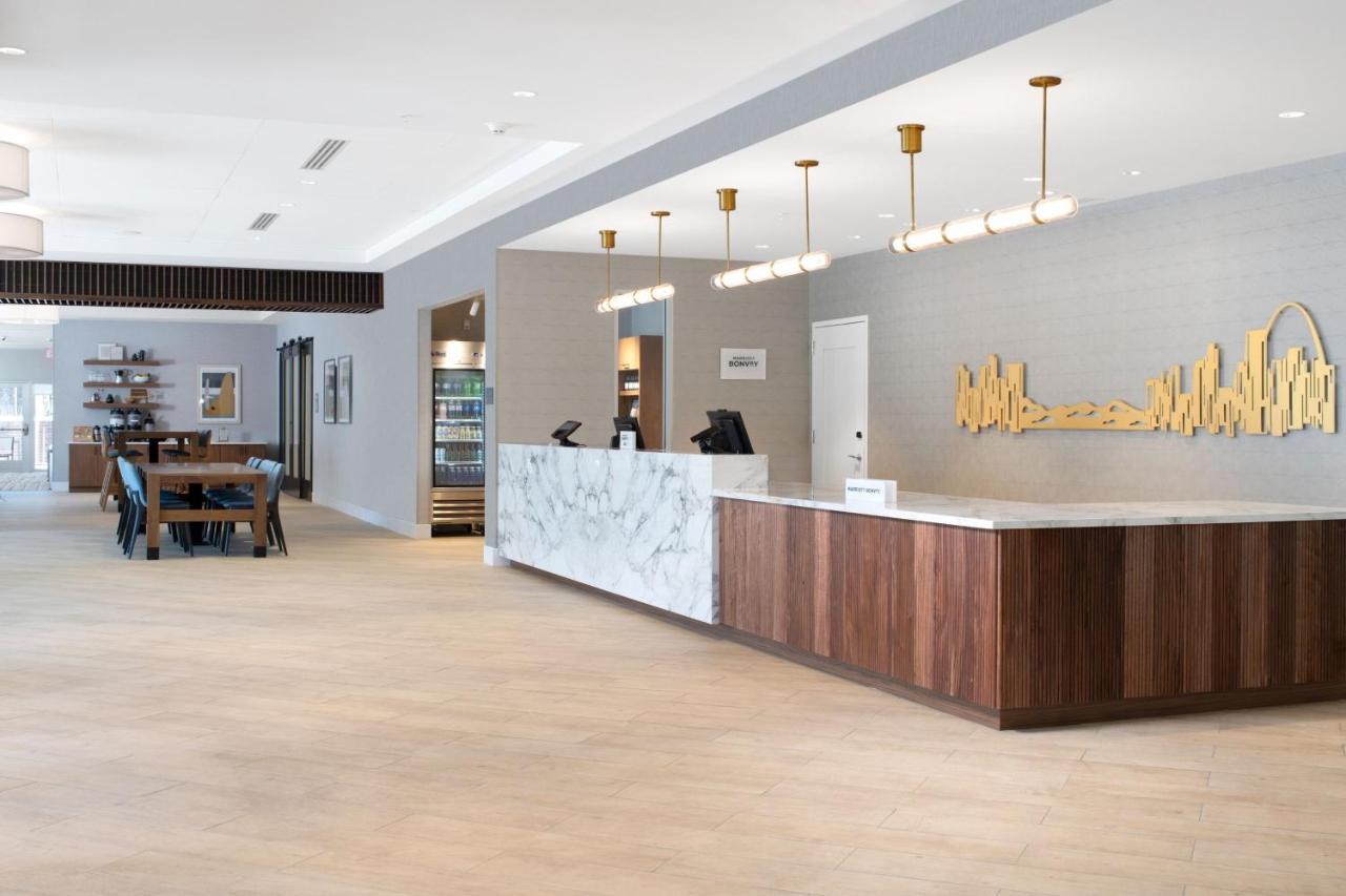 Residence Inn By Marriott St Louis Клейтън Екстериор снимка
