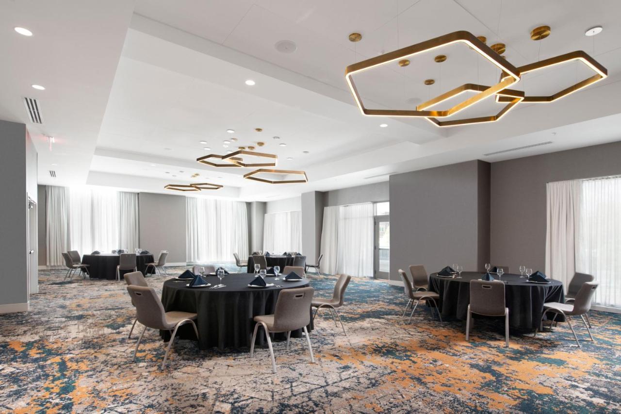 Residence Inn By Marriott St Louis Клейтън Екстериор снимка