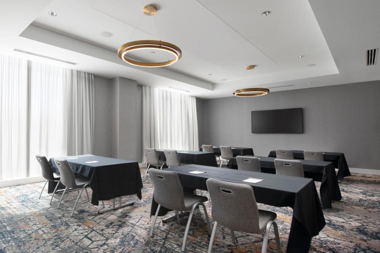 Residence Inn By Marriott St Louis Клейтън Екстериор снимка